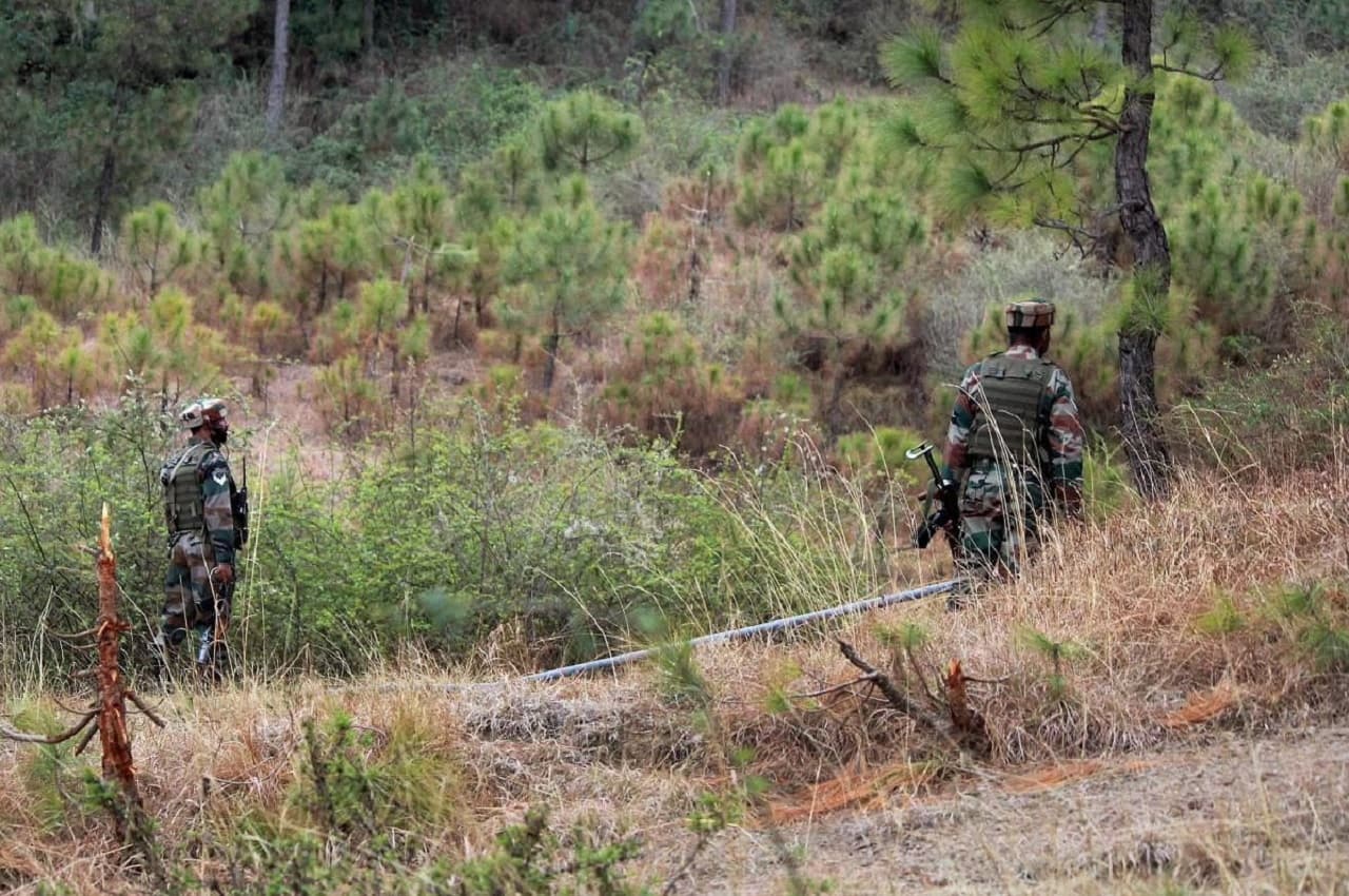 Ceasefire Violation: पाकिस्तान ने फिर तोड़ा सीजफायर, पाक रेंजर्स ने अरनिया सेक्टर में की फायरिंग 
