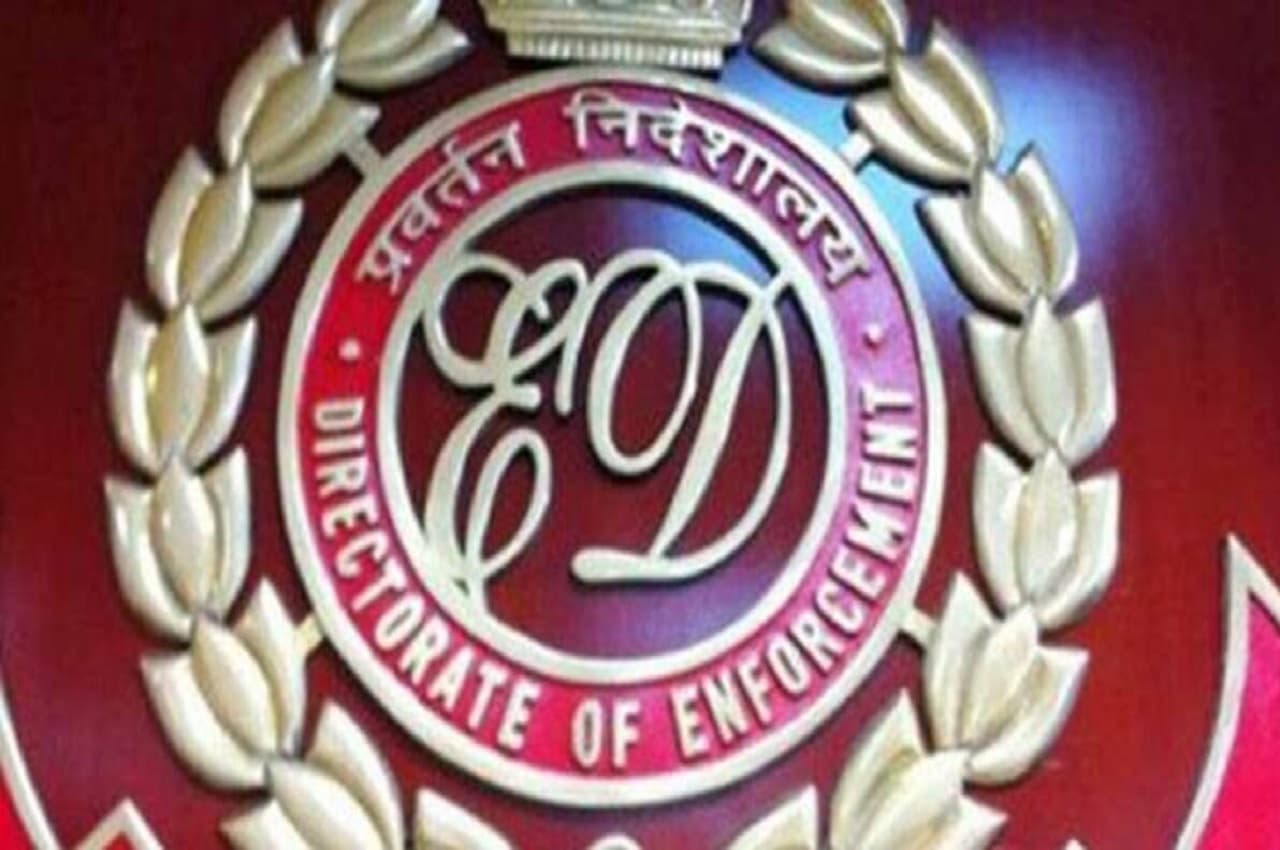 दिल्ली के कथित शराब घोटाले पर बड़ी कार्रवाई, 30 से ज्यादा जगहों पर ईडी की छापेमारी