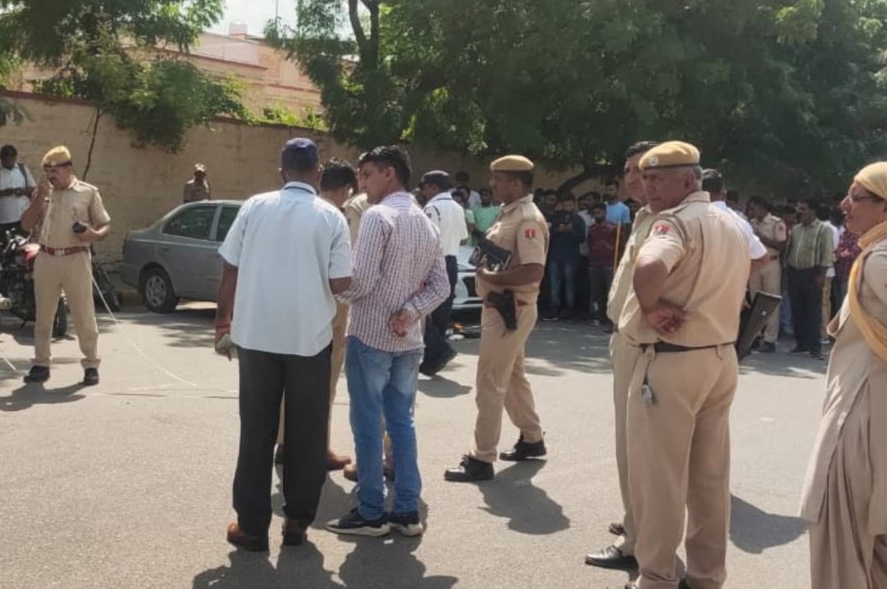 Breaking: नागौर कोर्ट के बाहर दिनदहाड़े गैंगस्टर सन्दीप सेठी को अंधाधुंध गोलियों से भूना, मचा हड़कंप