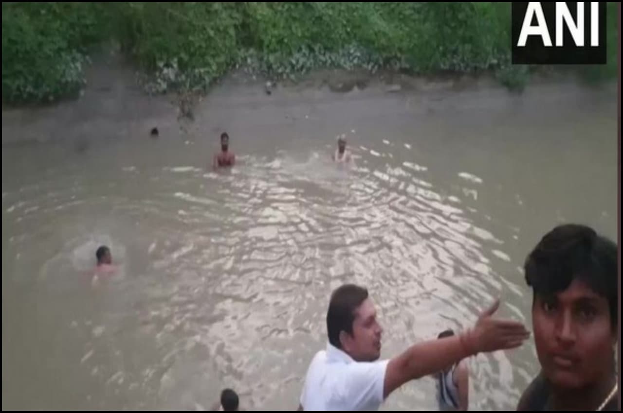 हरियाणा: गणेश विसर्जन के दौरान महेंद्रगढ़ में चार और सोनीपत में दो लोगों की डूबने से मौत, सीएम खट्टर ने जताई संवेदना