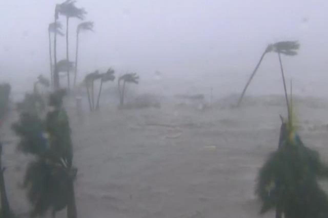 Hurricane Ian: फ्लोरिडा में तूफान ‘इयान’ से भारी तबाही, प्रवासी नाव डूबने से 23 लोग लापता