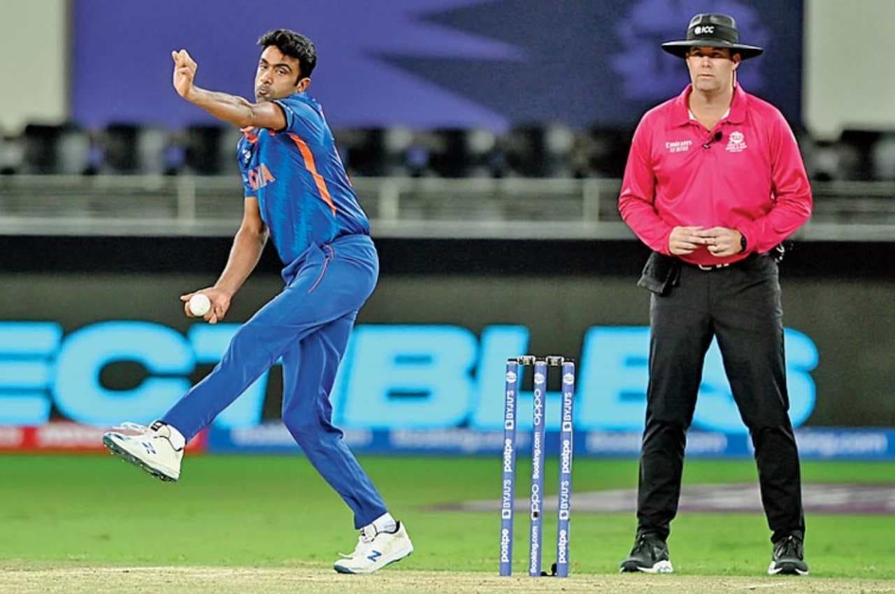Ind Vs Sa: बिना विकेट लिए असर छोड़ गए रविचंद्रन अश्विन, 4 ओवर में दिए मात्र 8 रन