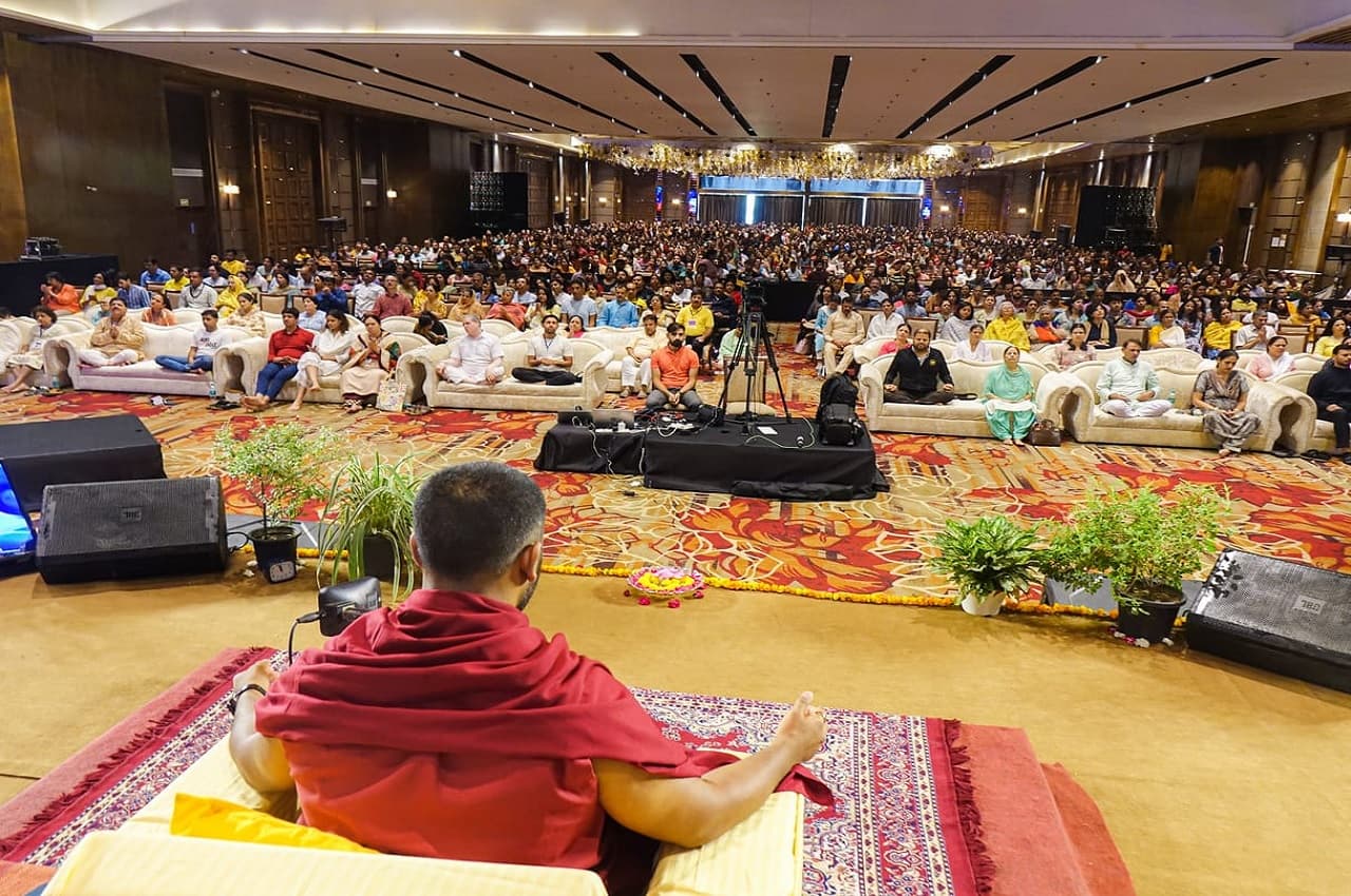 योग और ध्यान से मानसिक स्वास्थ्य को बनाएं सुंदर: ईशान शिवानंद