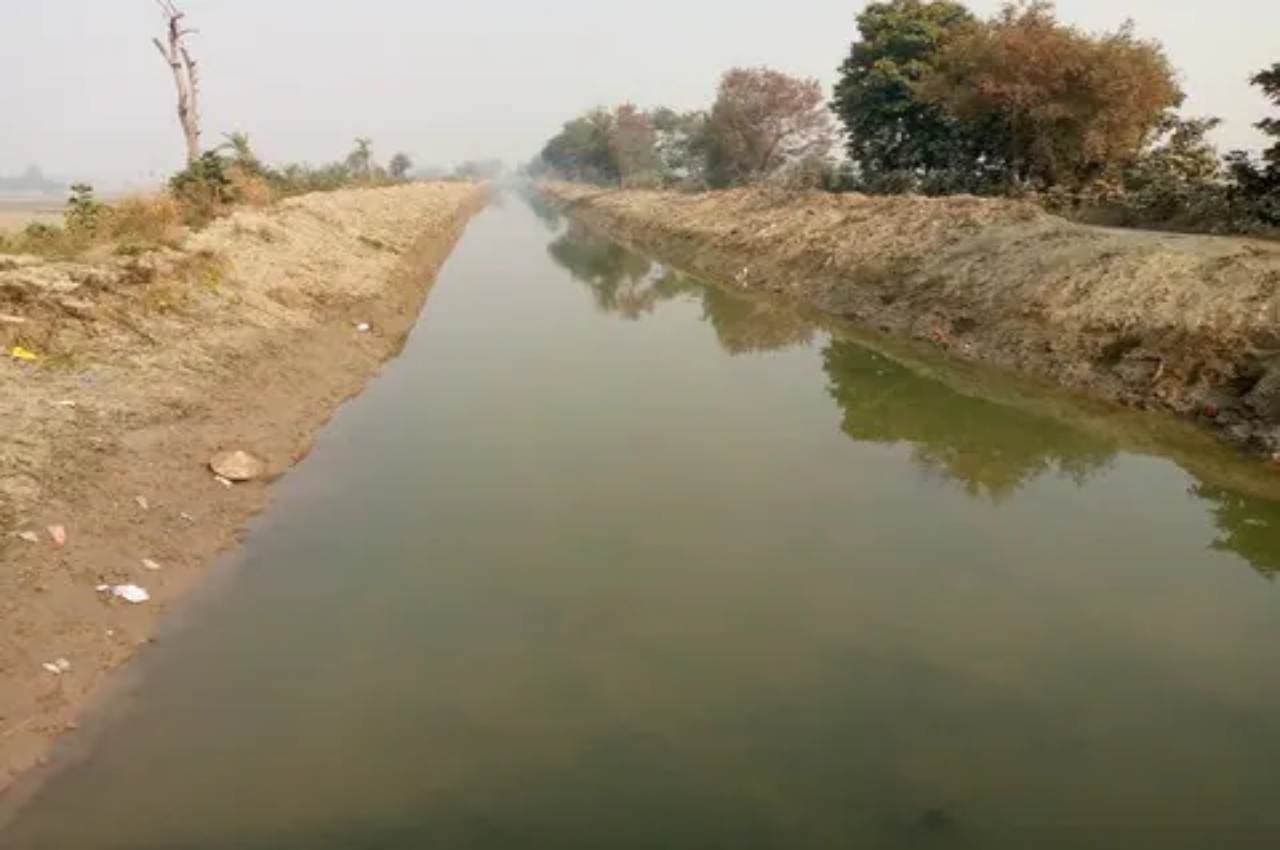 Chhattisgarh में इंसानीयत शर्मसार, 4 साल की बच्ची को अज्ञात महिला नहर में फेंका