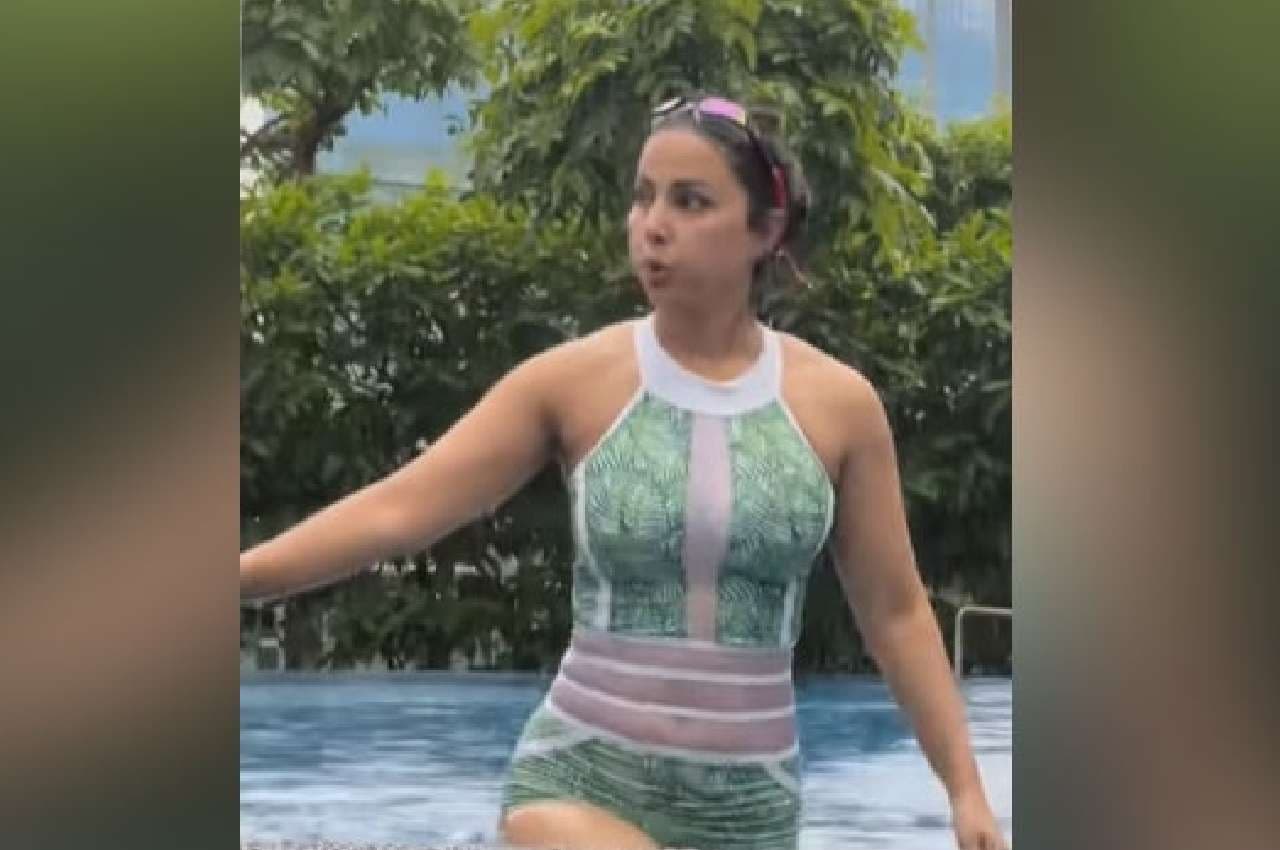 Hina Khan: बिकिनी पहन हिना खान ने पानी में लगाई आग, देखें वीडियो