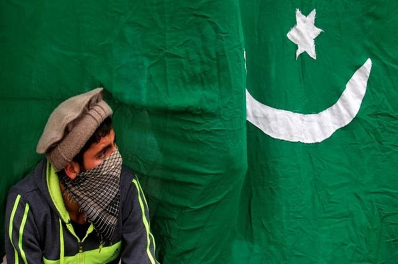 Pakistan Flood: पाकिस्तान में हिंदू समुदाय की पहल, बाढ़ पीड़ितों के लिए मंदिर के दरवाजे खोले