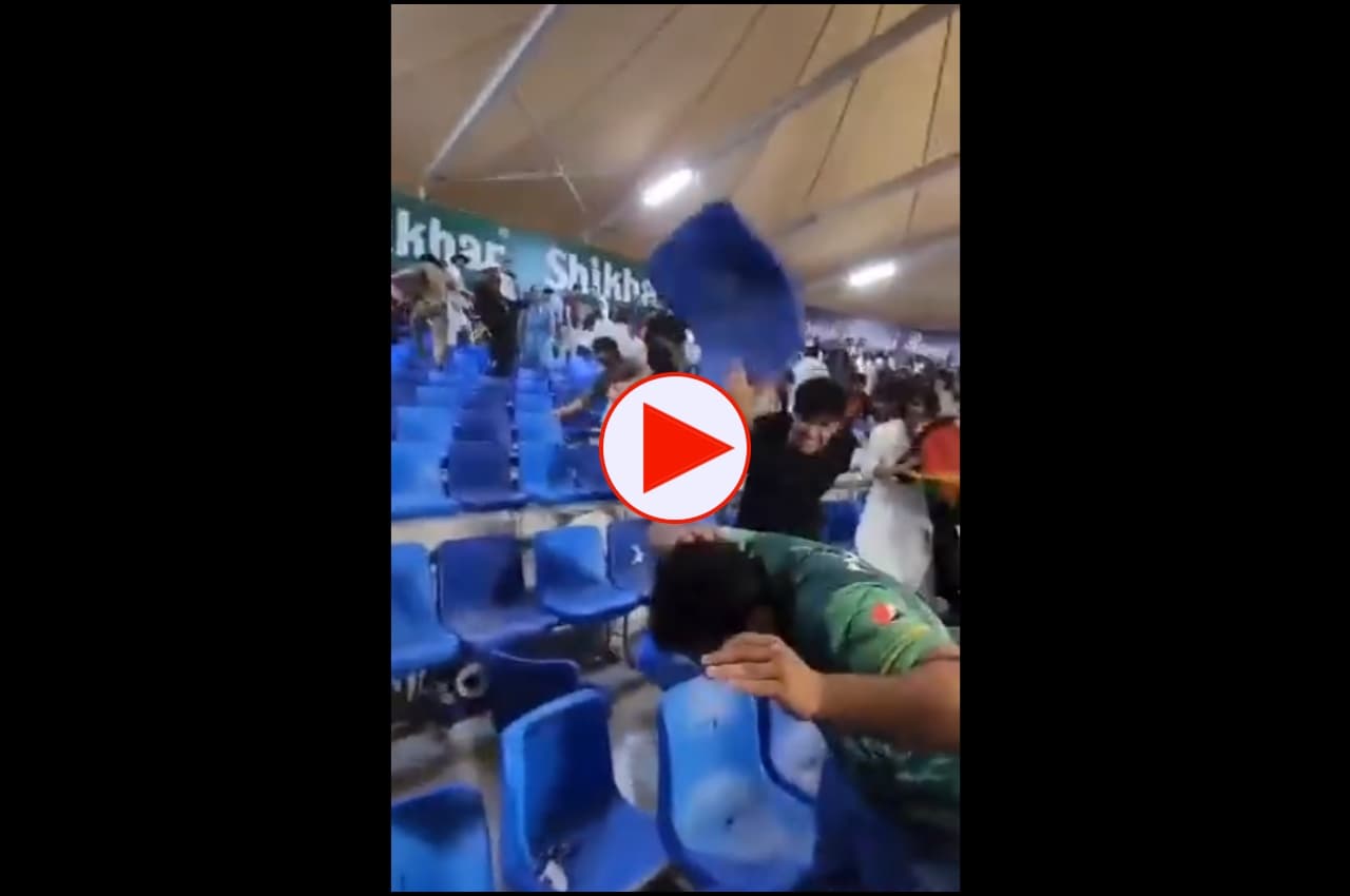 PAK vs AFG: हार के बाद अफगानिस्तानी फैंस ने पाकिस्तानी प्रशंसकों को कुर्सियों से जमकर कूटा, देखें वायरल वीडियो