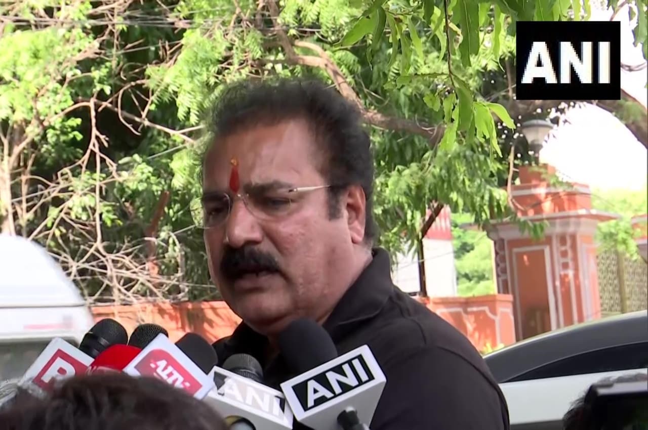 Rajasthan Political Crisis: प्रताप सिंह खाचरियावास का बड़ा बयान, बोले- CM अशोक गहलोत आज इस्तीफा नहीं दे रहे हैं