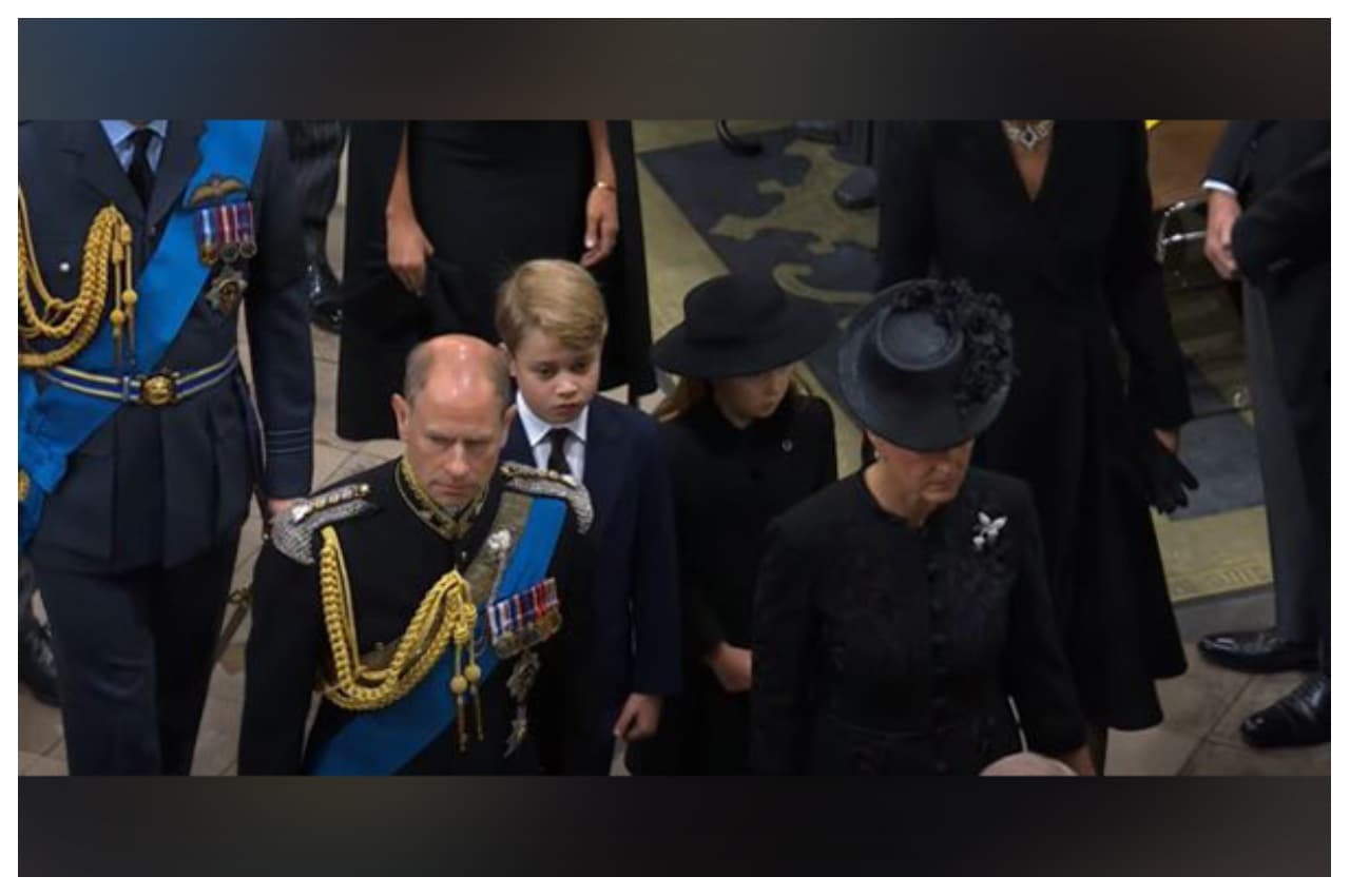 Queen Elizabeth II Funeral: अंतिम संस्कार में यह कौन थे सबसे कम उम्र के दो शाही बच्चे, जानें