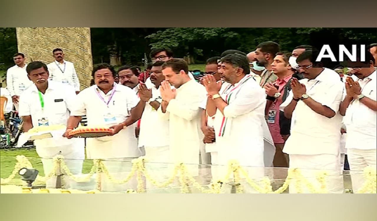 Bharat Jodo Yatra LIVE: राहुल गांधी ने श्रीपरेंबदूर में पिता राजीव गांधी को दी श्रद्धांजलि, प्रार्थना सभा में भी हुए शामिल