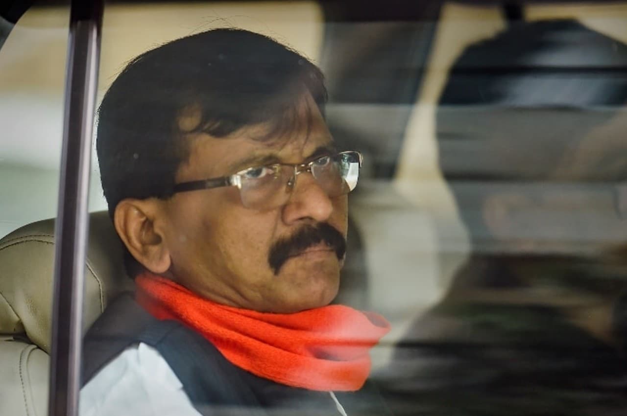 Patra Chawl Land Scam: 102 दिन जेल में रहने के बाद रिहा हुए शिवसेना नेता संजय राउत, कार्यकर्ताओं ने मनाया जश्न