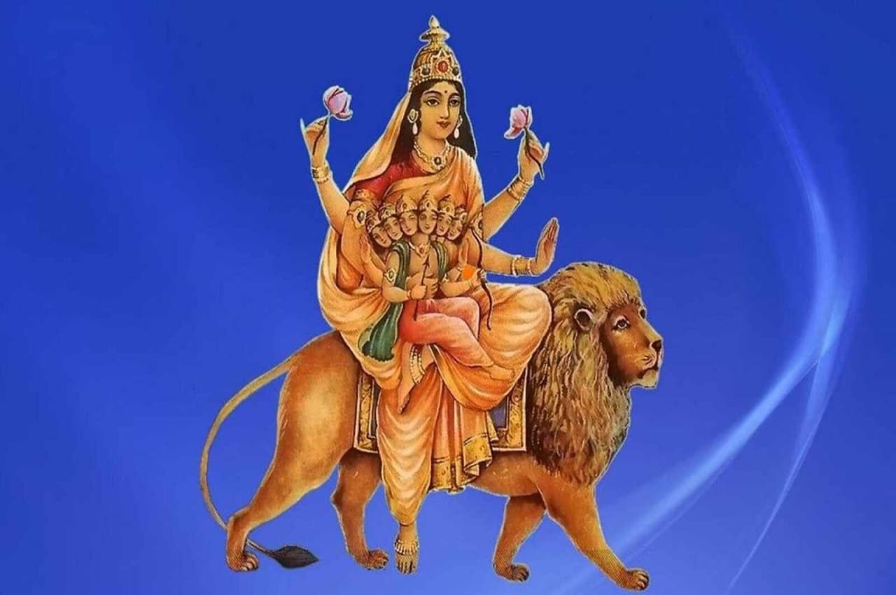 Navratri 2022: नवरात्रि के पांचवें दिन इस मंत्र के साथ करें स्कंदमाता की पूजा, पूरी होगी हर कामना