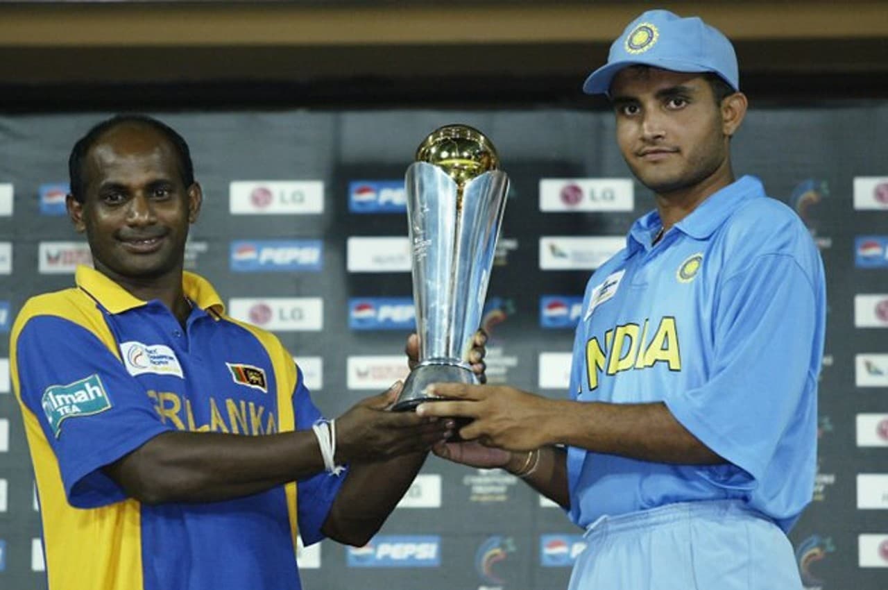 ICC Champions Trophy Final: जानिए क्यों श्रीलंका के साथ भारत को शेयर करनी पड़ी थी ट्रॉफी, बेहद दिलचस्प है वजह