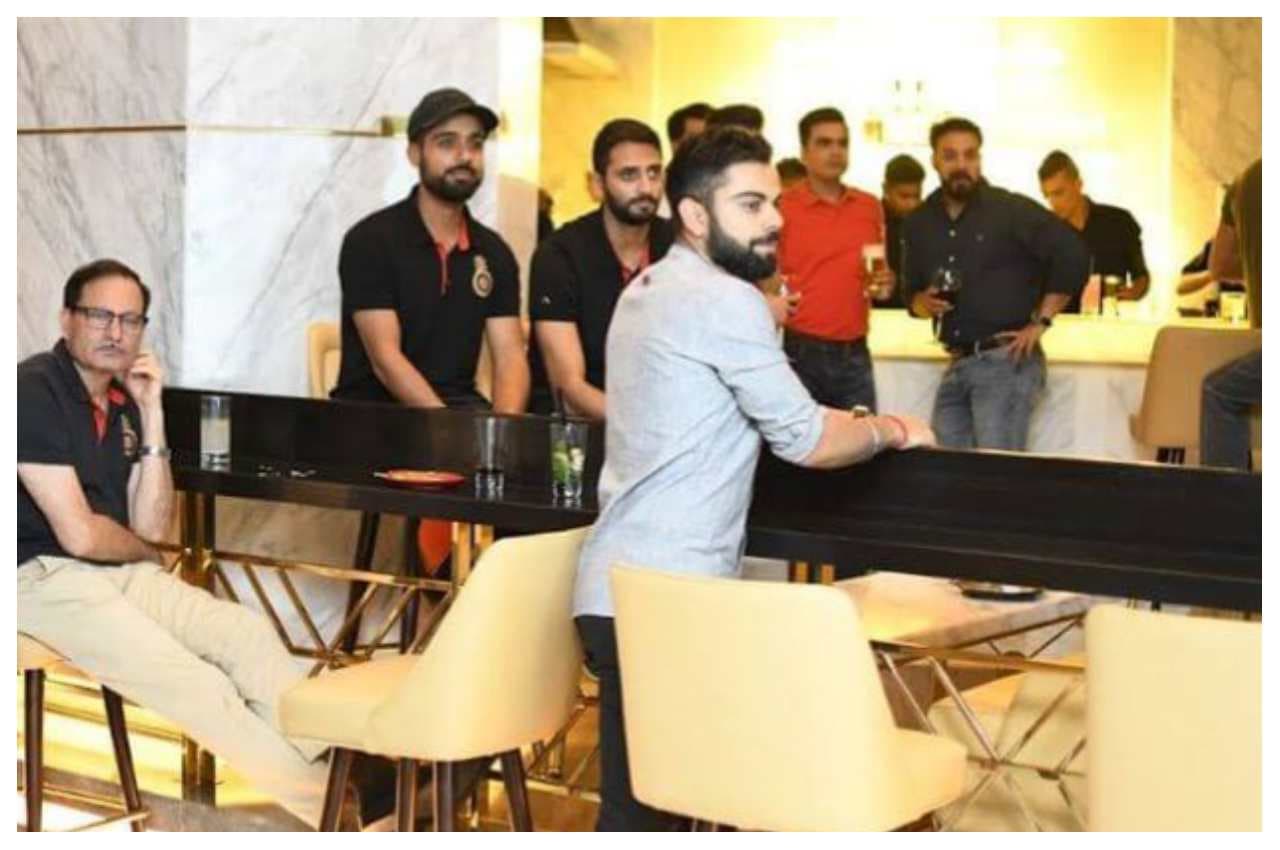 विराट कोहली का नया बिजनेस, मशहूर कलाकार के बंगले में शुरू करेंगे रेस्टोरेंट