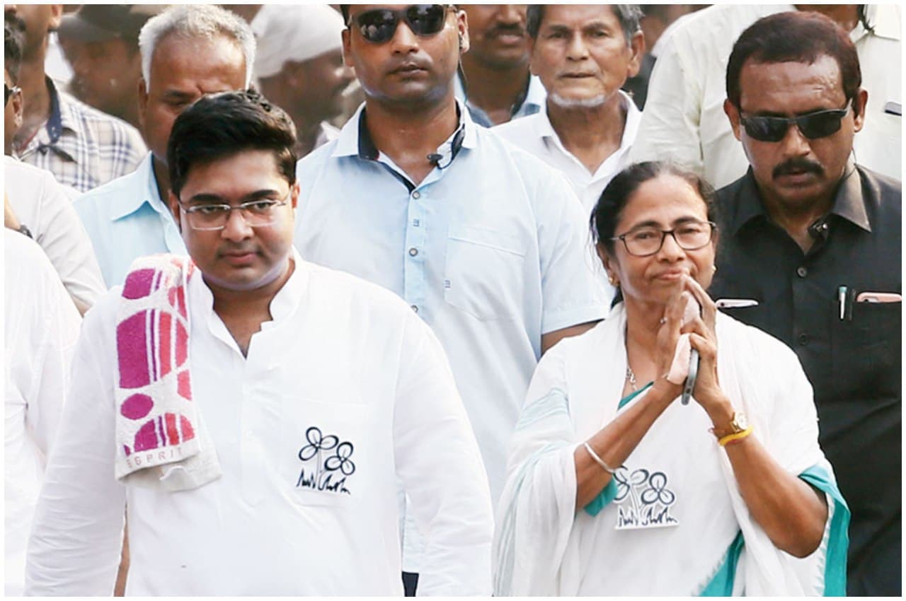 WB Teacher Recruitment Case: 'निष्पक्ष था HC का आदेश...', अभिषेक बनर्जी की याचिका पर SC की अहम टिप्पणी, जुर्माने पर रोक