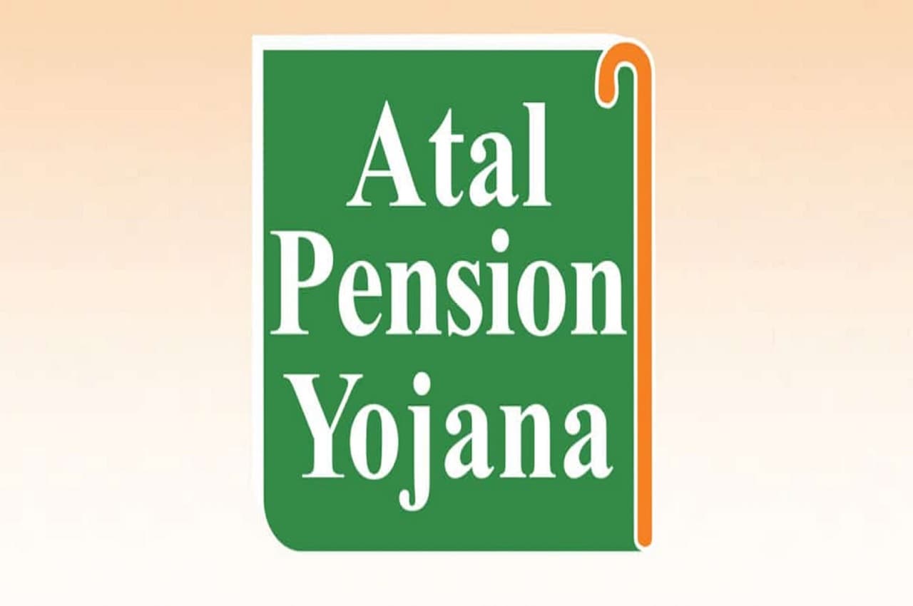 Atal Pension Yojana: टैक्स देने वालों को लगेगा झटका! 1 अक्टूबर से क्या बदल जाएगा, जानिए