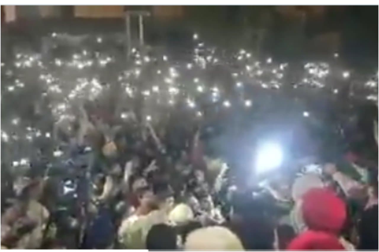 Punjab Mohali: चंडीगढ़ यूनिवर्सिटी में स्टूडेंट्स का प्रोटेस्ट तेज, मामले को दबाने का आरोप