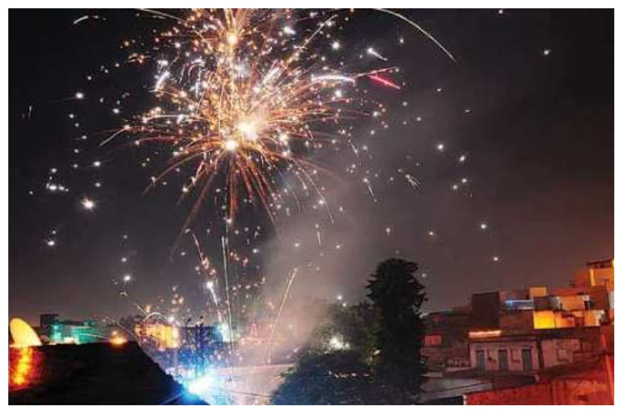 Diwali Crackers Ban: दिल्ली में नहीं जलेंगे पटाखे, जनवरी तक बढ़ा बैन, ऑनलाइन बिक्री पर भी रोक