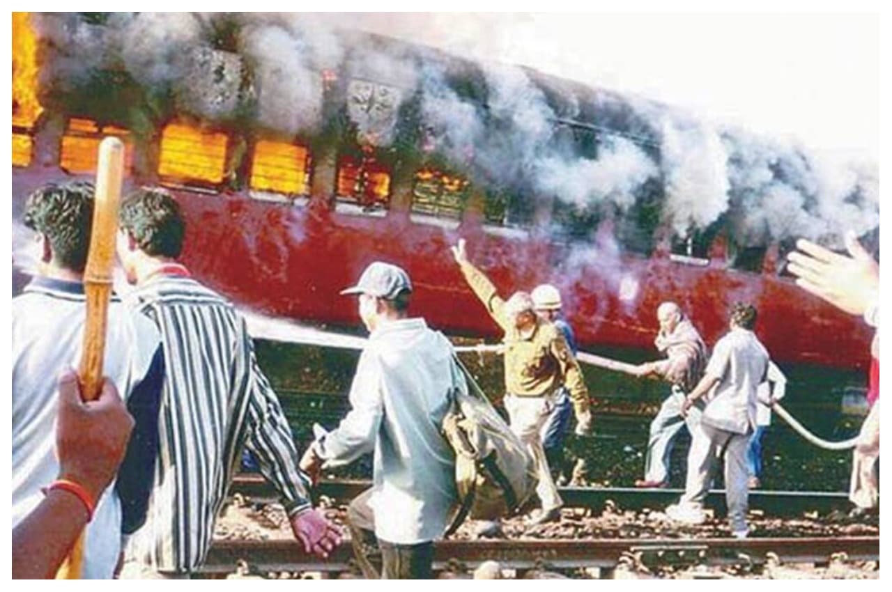 शिवसेना के मुखपत्र सामना में दावा, गोधरा केस में शरद पवार ने दिलाई थी अमित शाह को जमानत