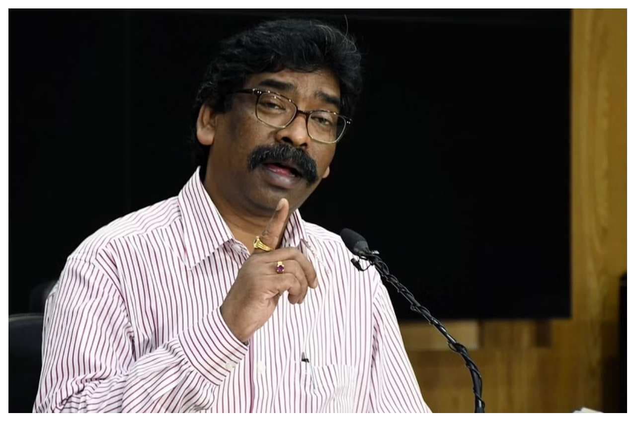 विश्वास मत के लिए रांची लौटे विधायक, सोरेन बोले-अपने ही जाल में फंसेगा विपक्ष