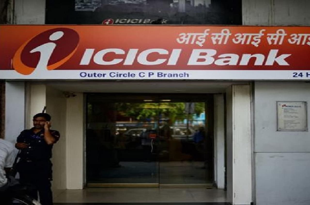 ICICI बैंक के ग्राहक व्हाट्सएप बैंकिंग से बिलों का भुगतान व एफडी खोलना जैसी सुविधाएं का फायदा कैसे उठाएं?
