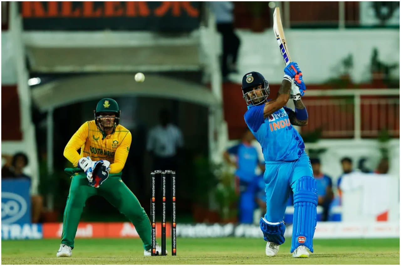 IND vs SA: सूर्यकुमार यादव ने बनाया बड़ा रिकॉर्ड, शिखर धवन समेत इन खिलाड़ियों को पीछे छोड़ा