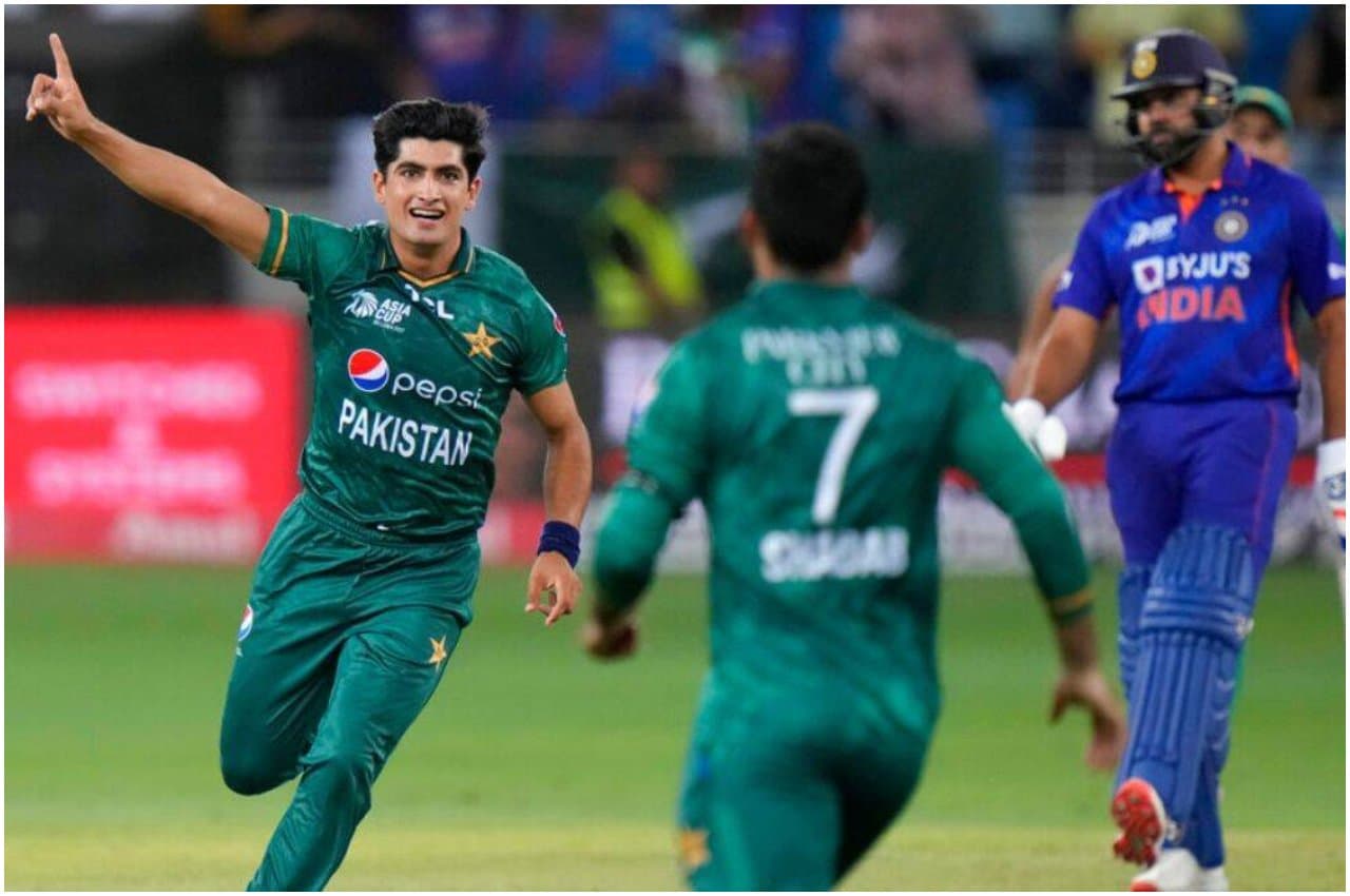 PAK vs ENG: पाकिस्तान की टीम में तूफानी गेंदबाज की होगी वापसी