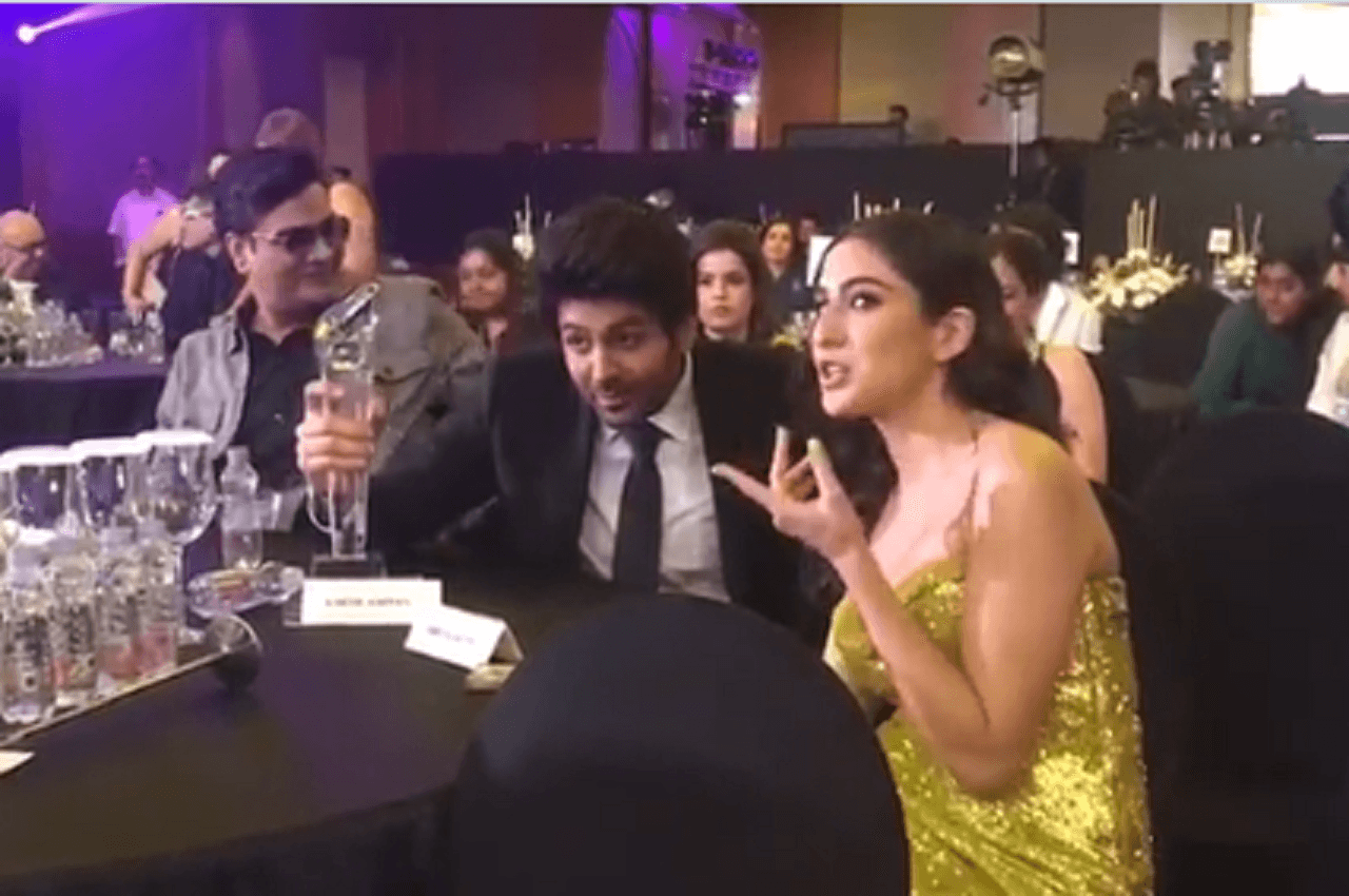 अवॉर्ड नाइट में एक दूजे में खोए दिखे कार्तिक आर्यन और सारा अली खान, वीडियो हो रहा वायरल