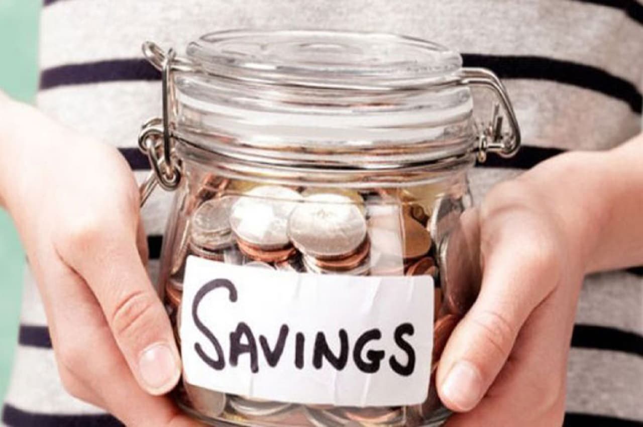 Bank Saving Account: अब सेविंग्स अकाउंट पर भी मिलने लगा FD जैसा रिटर्न, ये 9 बैंक दे रहे हैं 7% से 7.30% तक ब्याज, जल्दी देखें