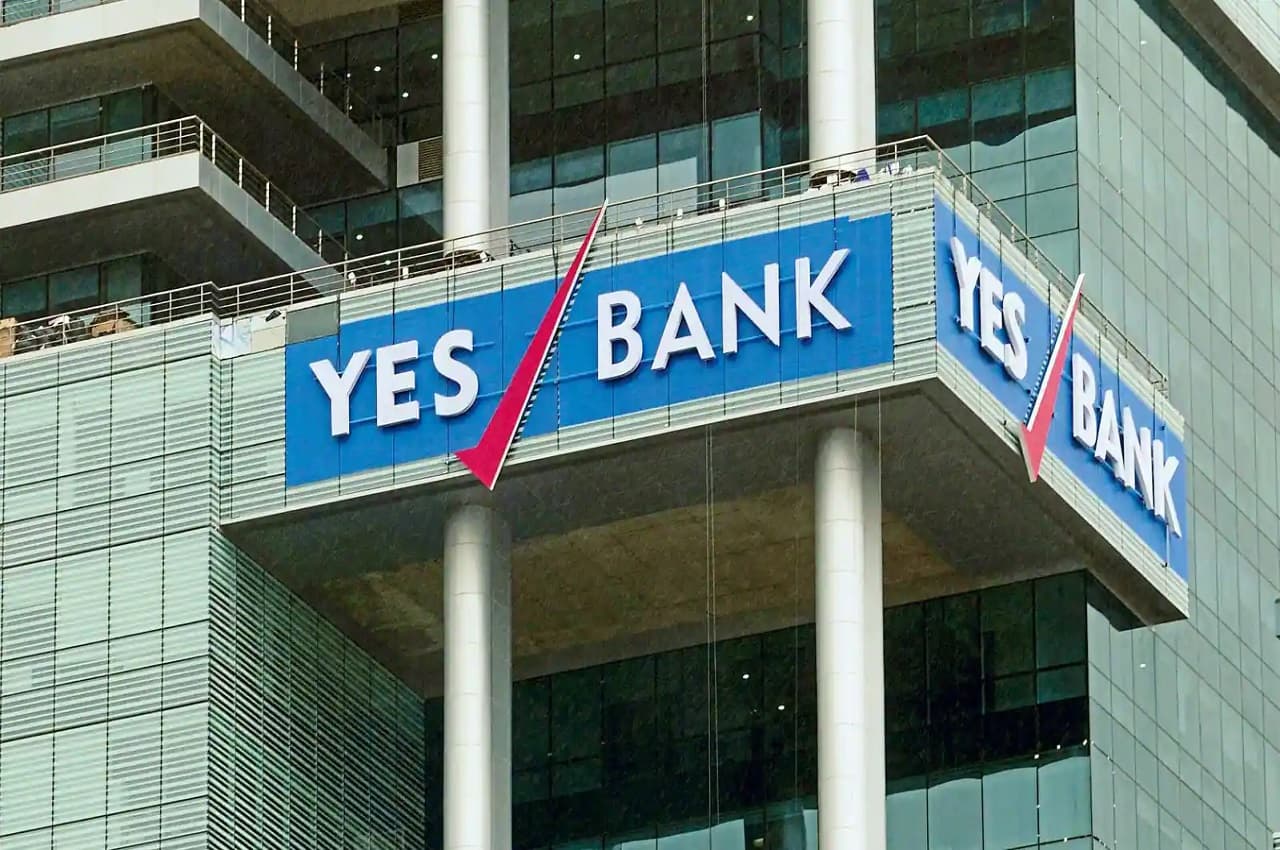 Yes Bank Q2 Results: स्टैंडअलोन मुनाफा 32% घटकर 153 करोड़ रुपये हुआ, जानें- एक शेयर की कीमत