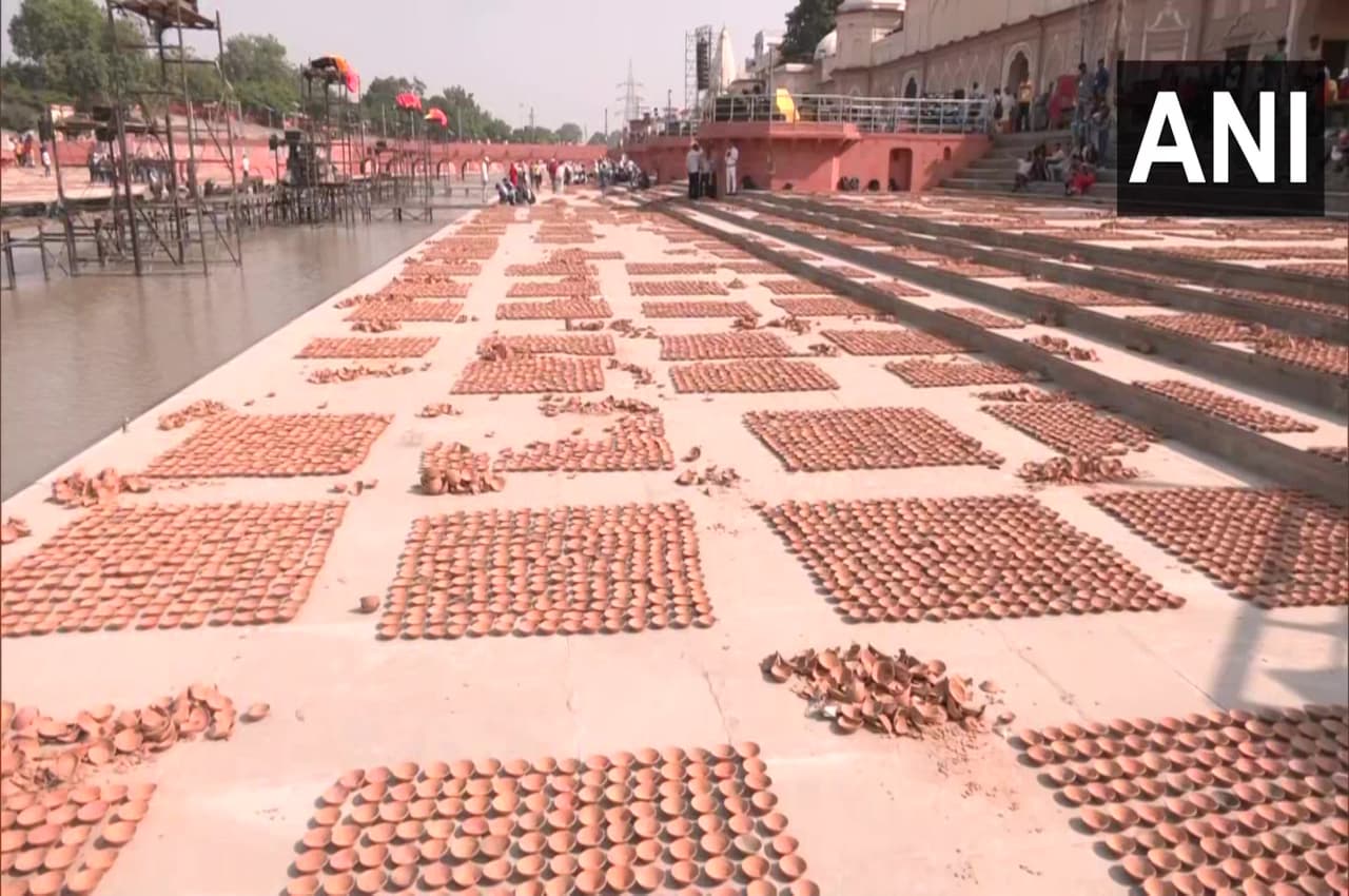 Ayodhya Deepotsav 2022: राम की पैड़ी पर इस बार टूटेगा पिछला रिकॉर्ड, इतने लाख दीपों की रोशनी के साक्षी बनेंगे PM Modi