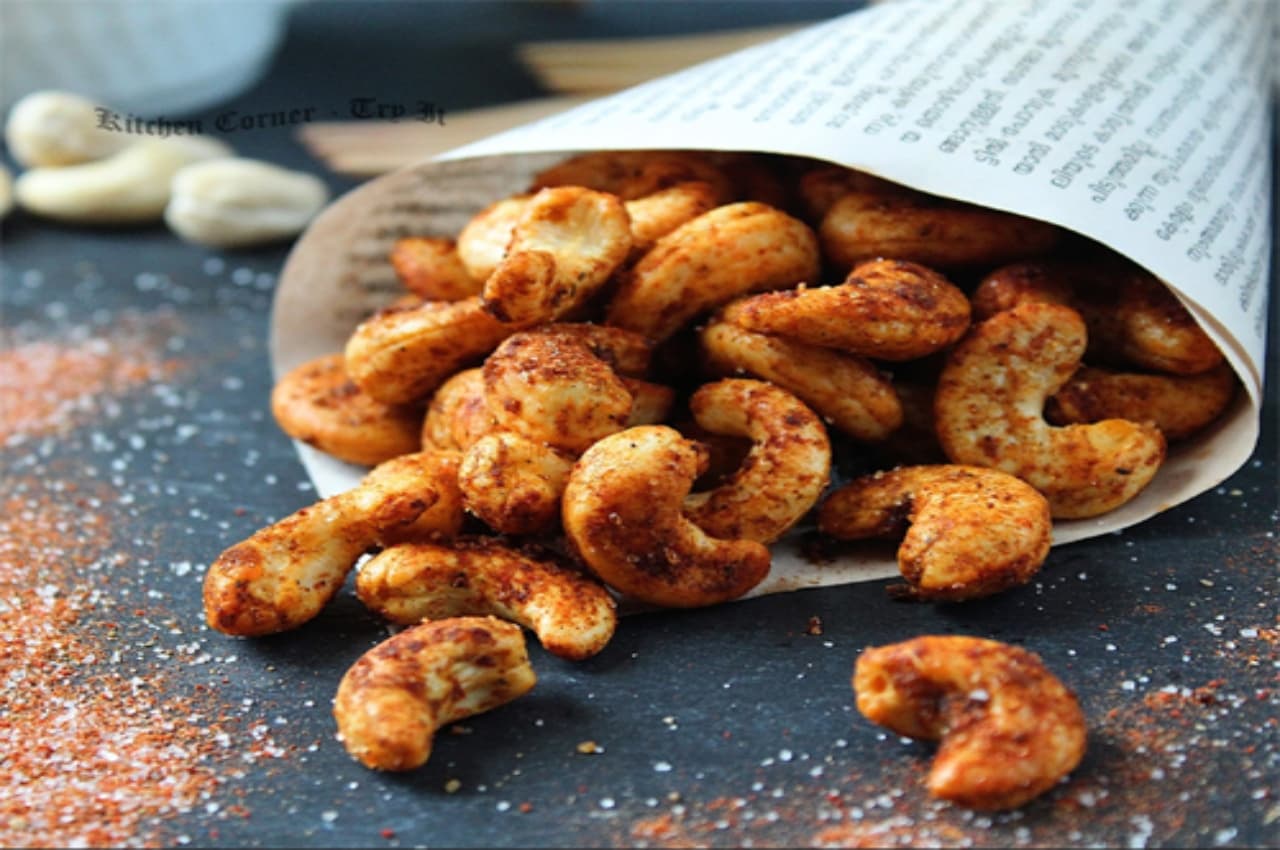 Diwali 2022 Healthy Snack: दिवाली स्नैक में बनाएं क्रिस्पी बेक्ड मसाला काजू, ये रही सिंपल रेसिपी