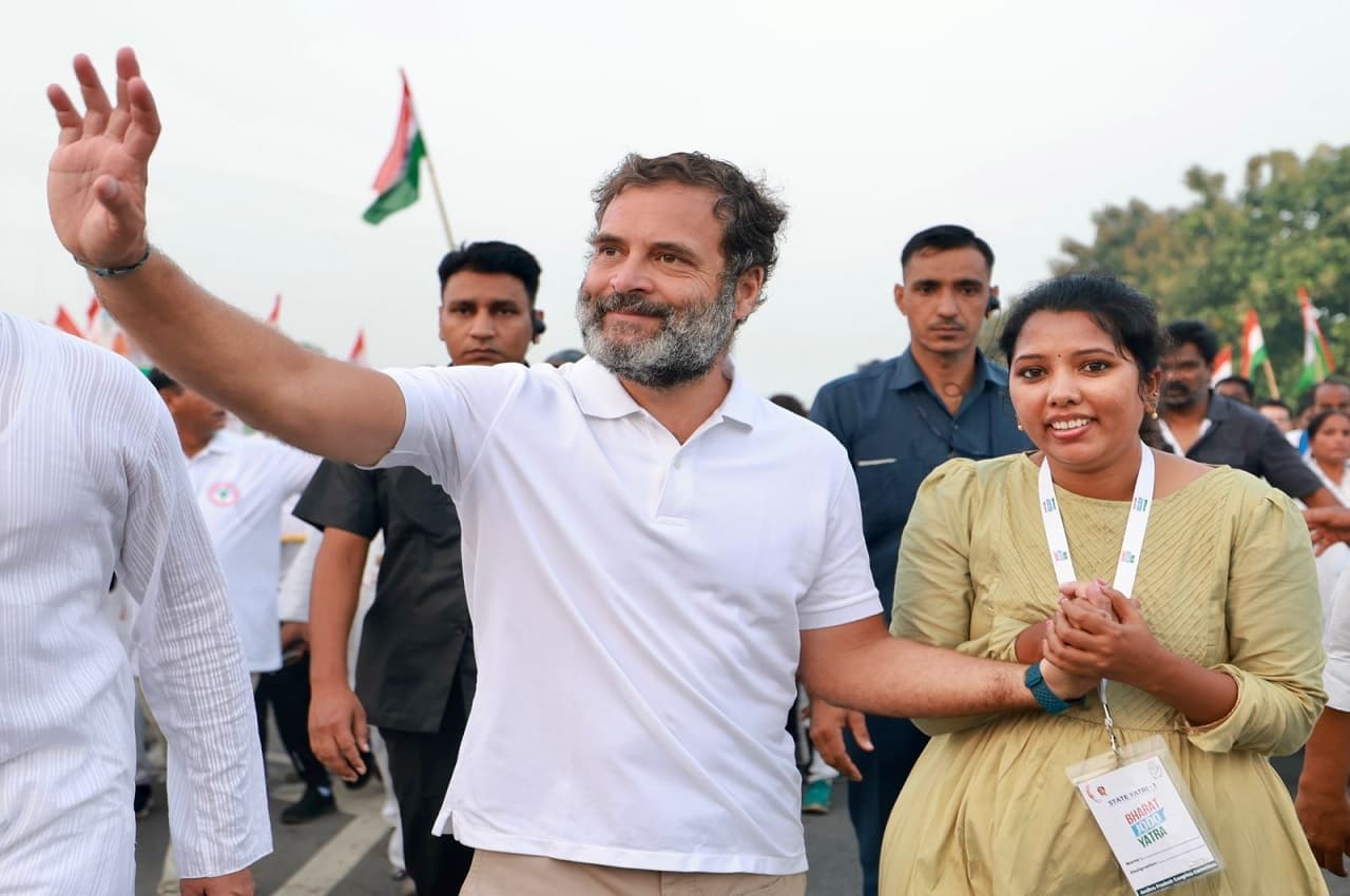 Bharat Jodo Yatra: कांग्रेस भारत जोड़ो यात्रा का आज 43वां दिन, राहुल गांधी ने कुरनूल के बनवासी से शुरू की पदयात्रा
