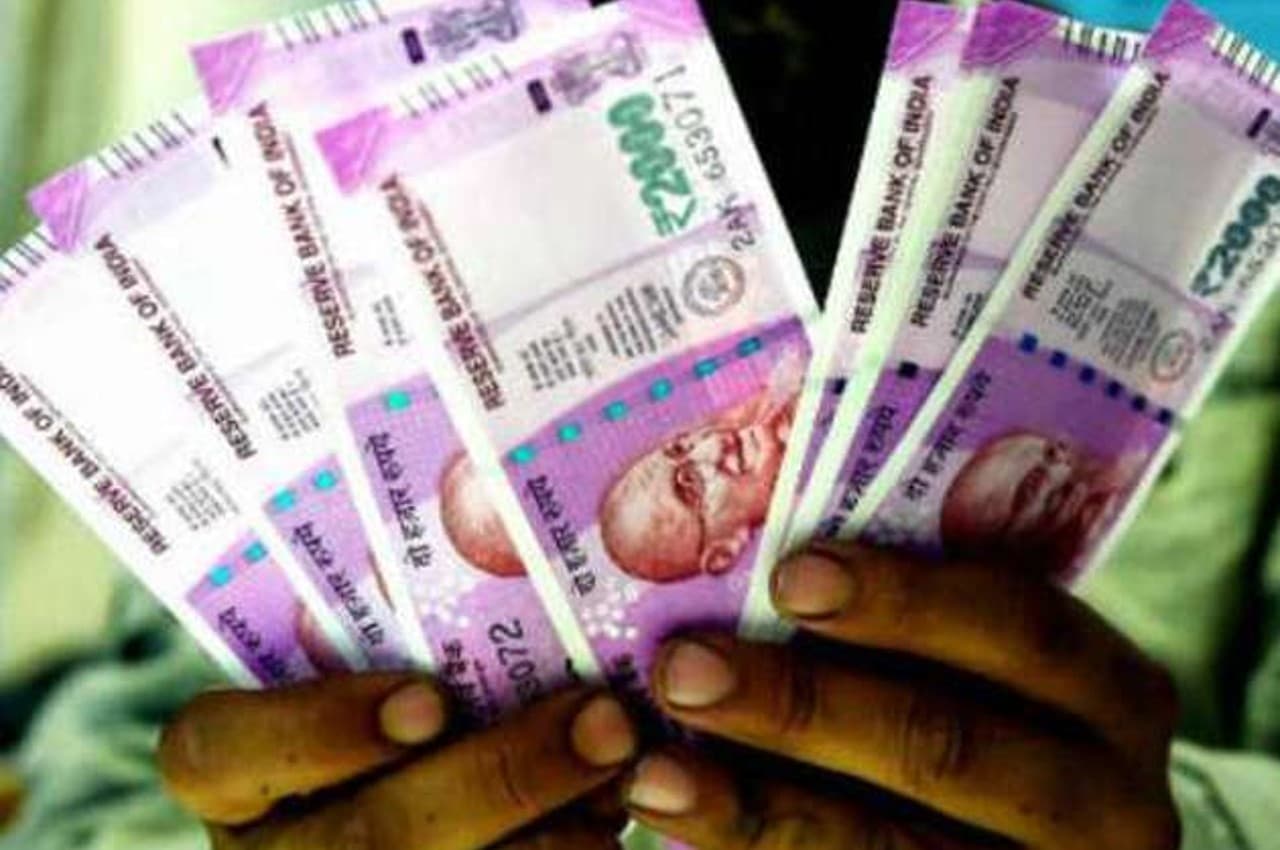 Happy Diwali 2022: इस राज्य ने दिवाली से पहले अक्टूबर की सैलरी देने का किया ऐलान