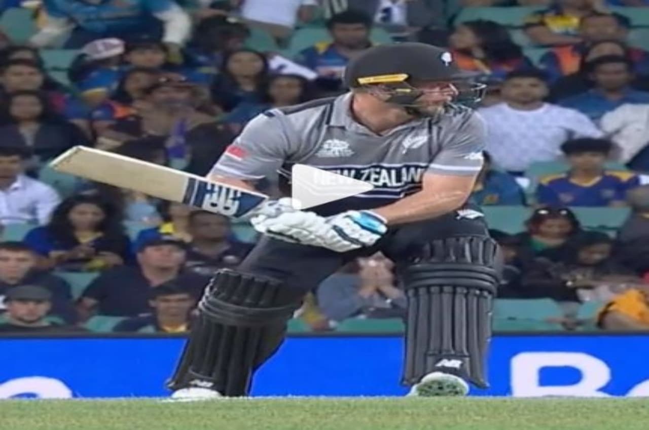 NZ vs SL: सिडनी में आया Glenn Phillips का तूफान, चौकों-छक्कों से पूरा किया शतक, देखें Video
