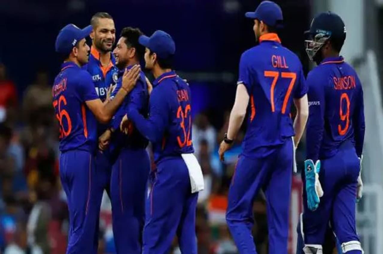 IND vs SA ODI: दूसरे वनडे मैच से पहले भारतीय टीम को लगा बड़ा झटका, ये प्रमुख गेंदबाज इंजरी के चलते बाहर