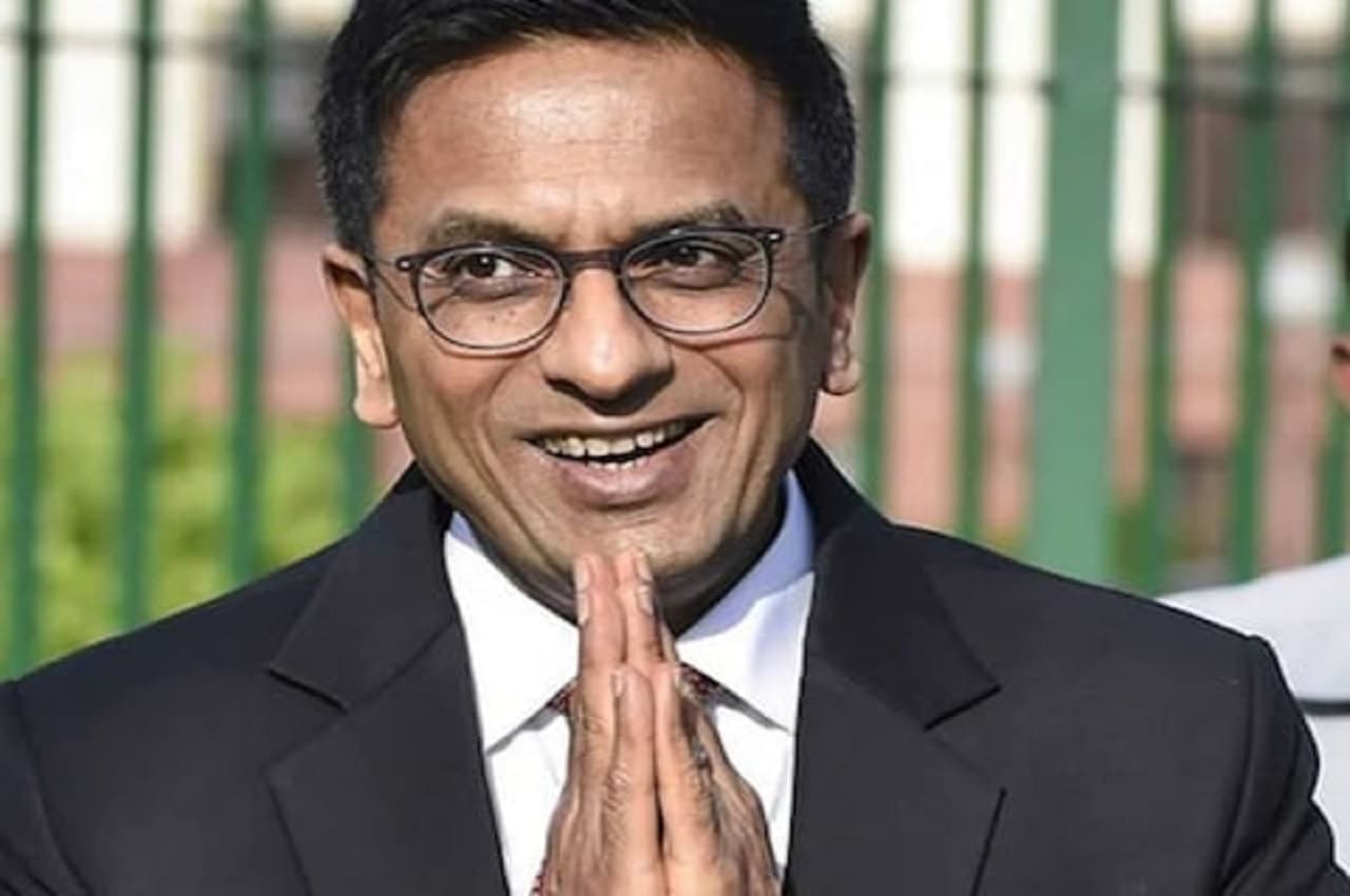 जस्टिस डीवाई चंद्रचूड़ होंगे देश के अगले मुख्य न्यायाधीश, राष्ट्रपति ने लगाई मुहर