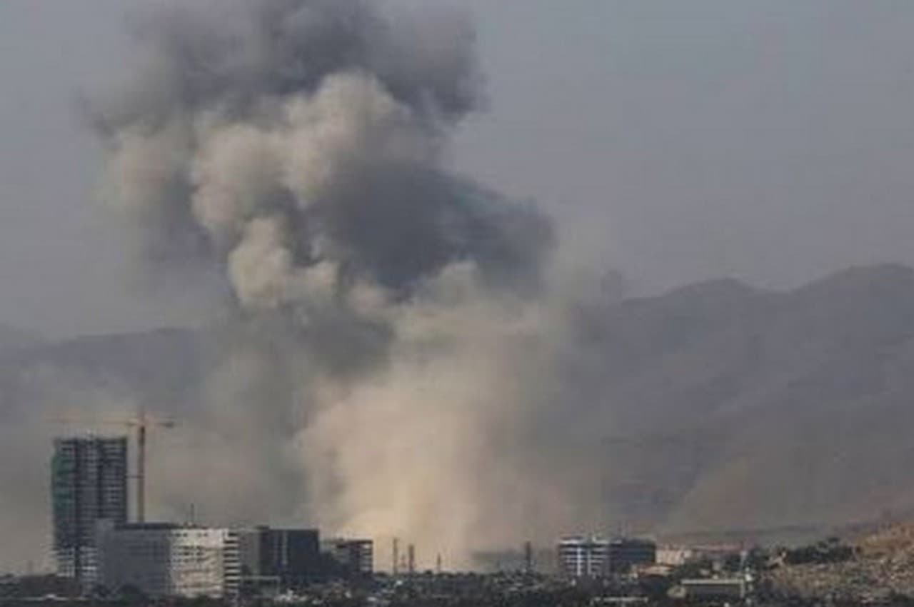 Kabul Bomb Blast: काबुल में फिर आत्मघाती हमला, 46 महिलाओं और लड़कियों समेत 53 की मौत