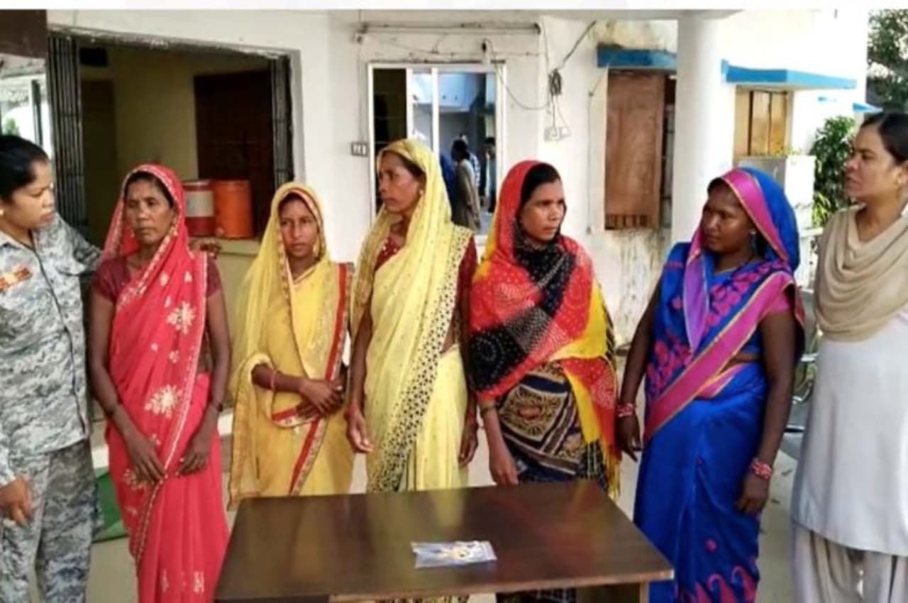 Chhattisgarh: नेकलेस चोरी मामले में मिली पुलिस को सफलता, महिला चोर गिरोह का किया पर्दाफाश