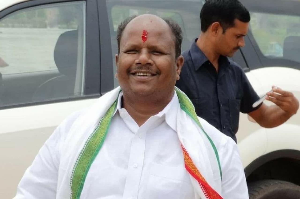 Chhattisgarh: नहीं रहे विधायक मनोज मंडावी, CM भूपेश ने की राजकीय शोक की घोषणा