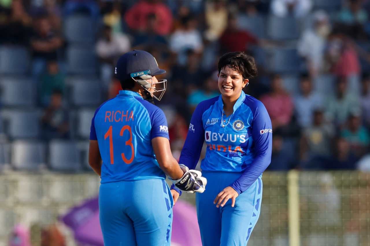 IND vs BAN: भारत ने बांग्लादेश को धोया, शैफाली वर्मा ने बल्ले और गेंद से मचाया 'गदर'