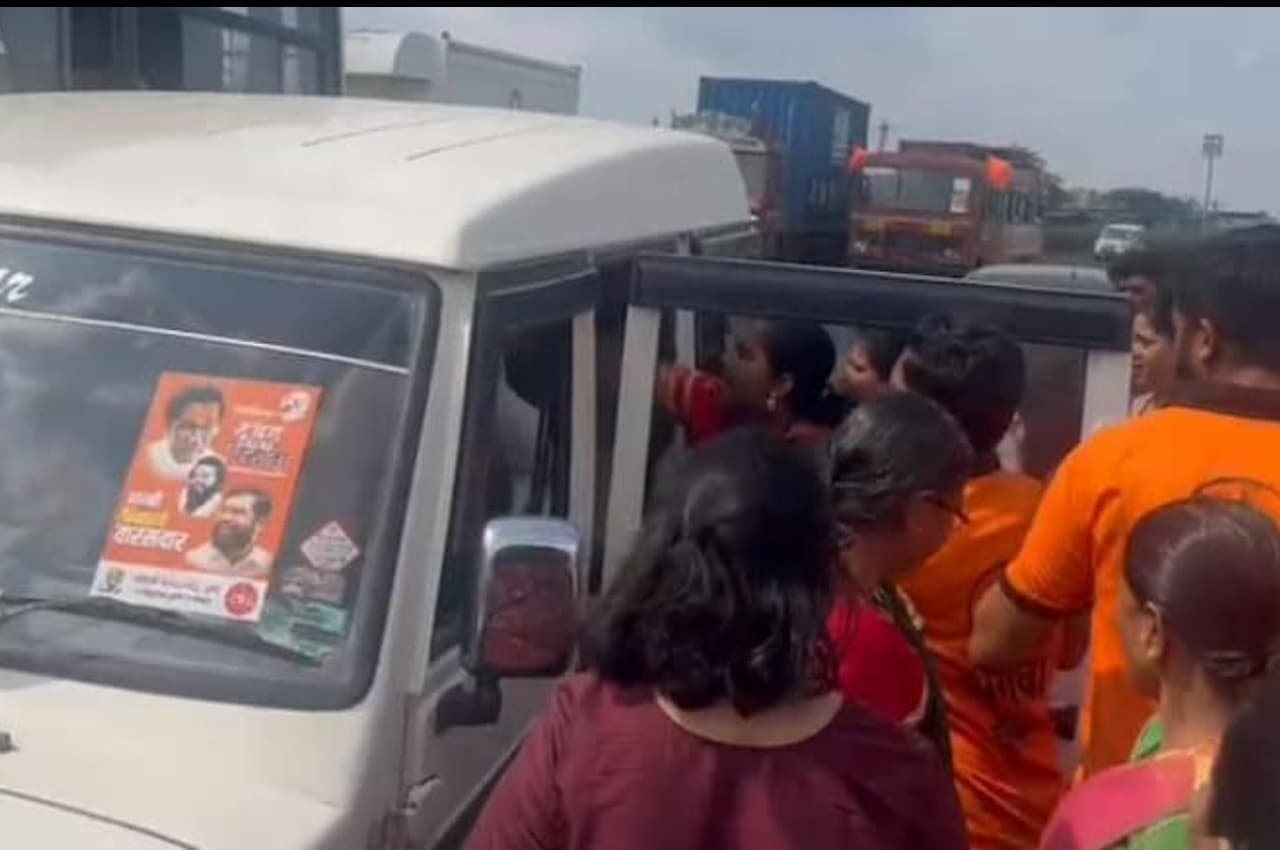 महाराष्ट्र: दशहरा रैली से पहले भिड़े शिंदे और उद्धव समर्थक, दोनों गुटों में हुई तीखी बहस