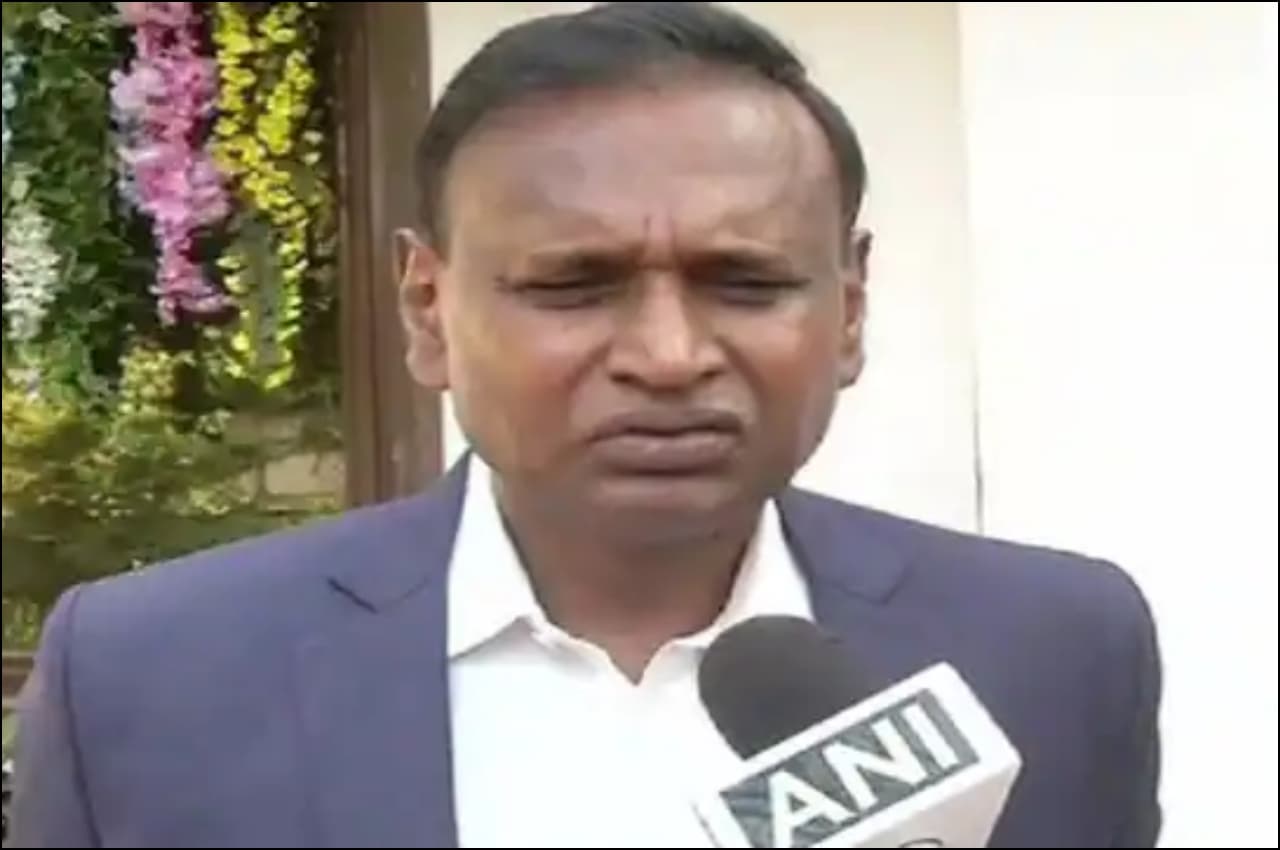 राष्ट्रपति मुर्मू के खिलाफ आपत्तिजनक टिप्पणी करना पूर्व सांसद उदित राज को पड़ा भारी, राष्ट्रीय महिला आयोग ने भेजा नोटिस
