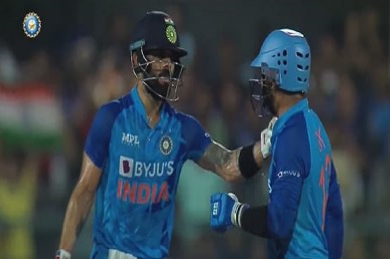 IND vs SA: 'अर्धशतक पूरा करोगे ?' 49 पर खेल रहे कोहली से जब कार्तिक ने पूछा सवाल.. फिर उनके जवाब ने जीत लिया दिल