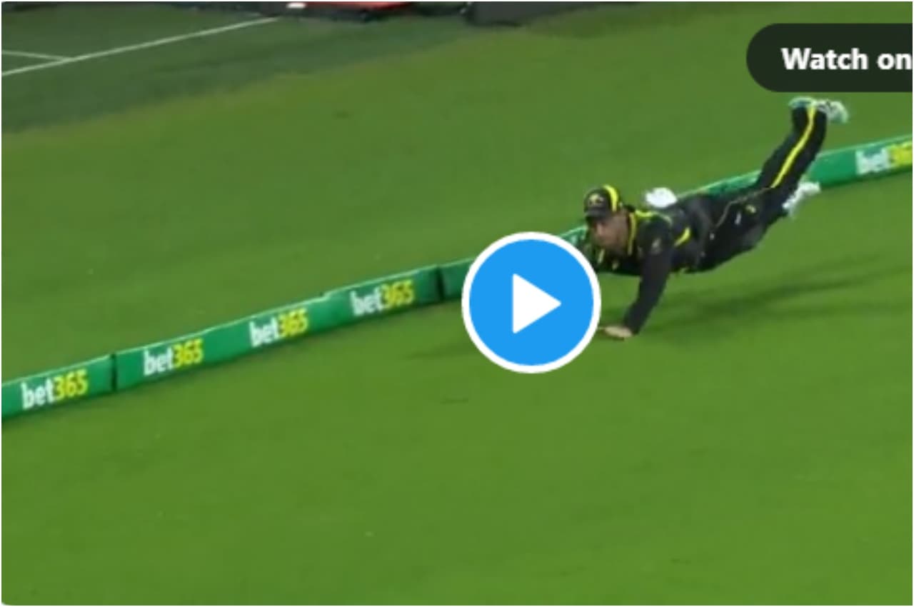 AUS vs ENG: 4-4-4 के बाद मैक्सवेल ने रोका बटलर का तूफान, चीते की तरह लगाई छलांग और बचा लिया चौका, देखें वीडियो