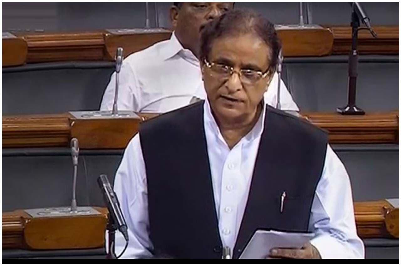 आजम खान की सदस्यता रद्द, विधानसभा स्पीकर सतीश महाना ने जारी किए आदेश