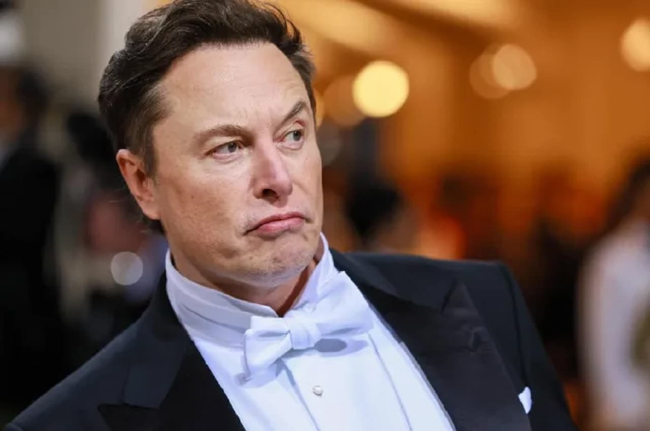 Elon Musk बोले- 'ट्विटर पर कॉमेडी हुई लीगल' माइक्रो-ब्लॉगिंग साइट की कंटेंट मॉडरेशन नीतियों पर कही ये बात