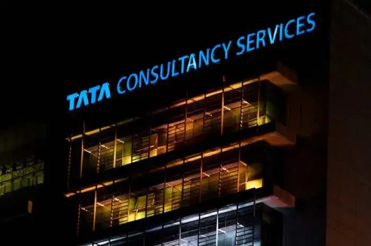 TCS ने टॉपलाइन में 17.1 फीसदी की छलांग के बाद वित्त वर्ष 23 में जताई यह उम्मीद, सभी कर्मचारियों ध्यान दें