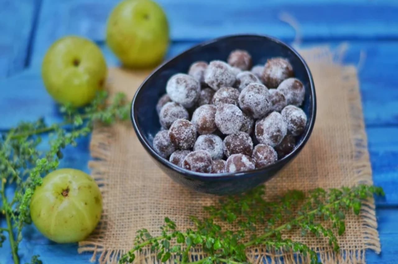 Healthy Digestion: पेट की गुड़गुड़ को तुरंत छूमंतर कर देती है आंवला कैंडी, ये रही विधि