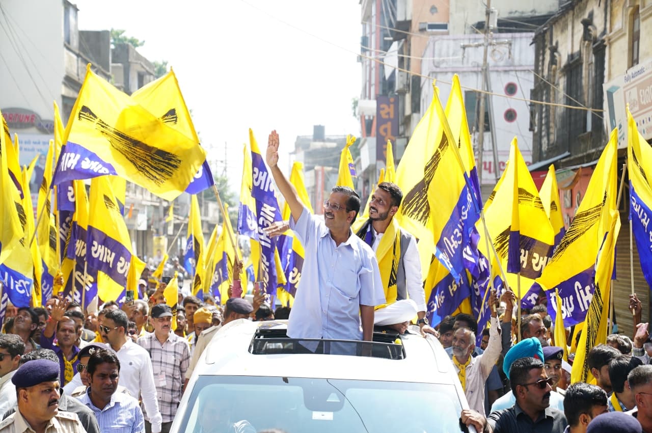 दिल्ली की तरह गुजरात में भी शानदार स्कूल बनाकर आपके बच्चों को अच्छी शिक्षा दूंगा: अरविंद केजरीवाल